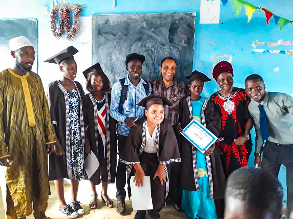 39872735_724285857908102_4772247452323414016_n