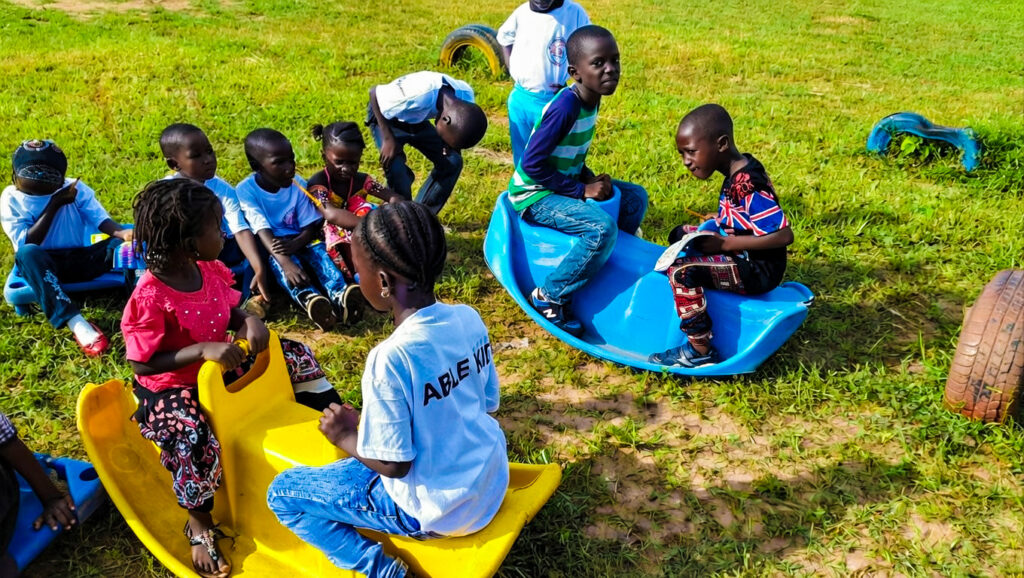 7d6bf832-3699-4ae4-8d13-2fb1a72a2faa 2